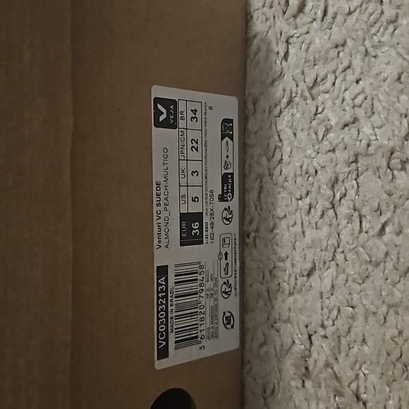 VEJA Venturi Suede Almond Peach multicolour size US 6 NWT - Picture 10 of 11